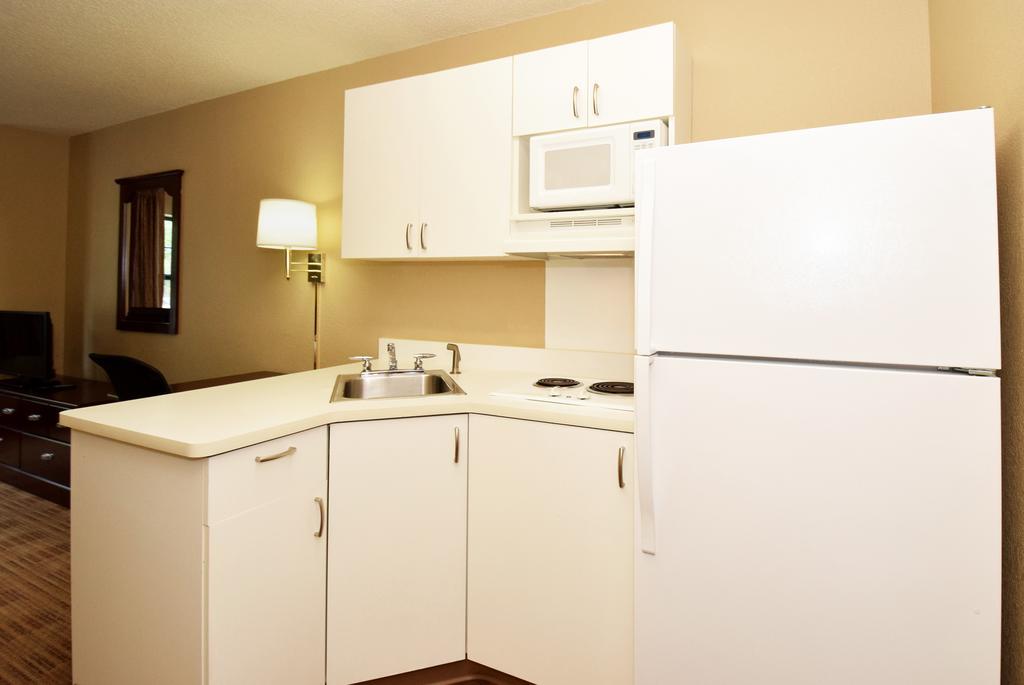 Extended Stay America Suites - Oklahoma City - Nw Expressway Exterior photo