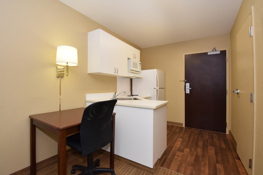 Extended Stay America Suites - Oklahoma City - Nw Expressway Exterior photo